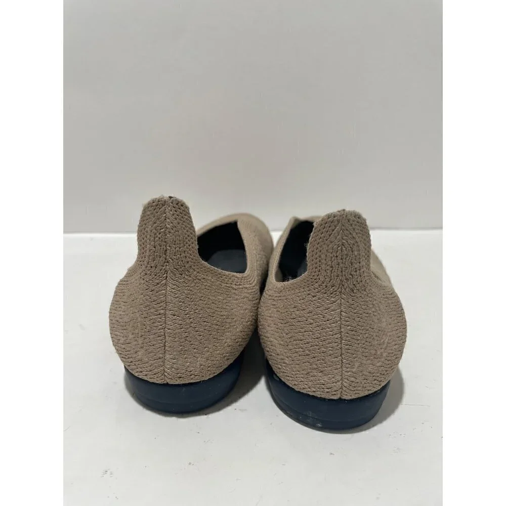 NEW BRIGHT SPOT ELF FLATS T GEORGIANOS SLIP CREAM SIZE 7 SHOES